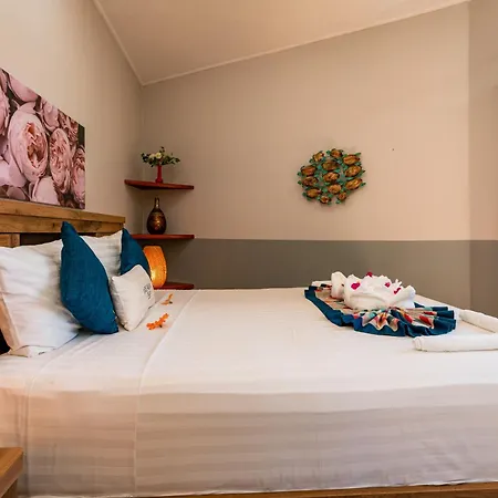 Glacis Heights Villa-2
